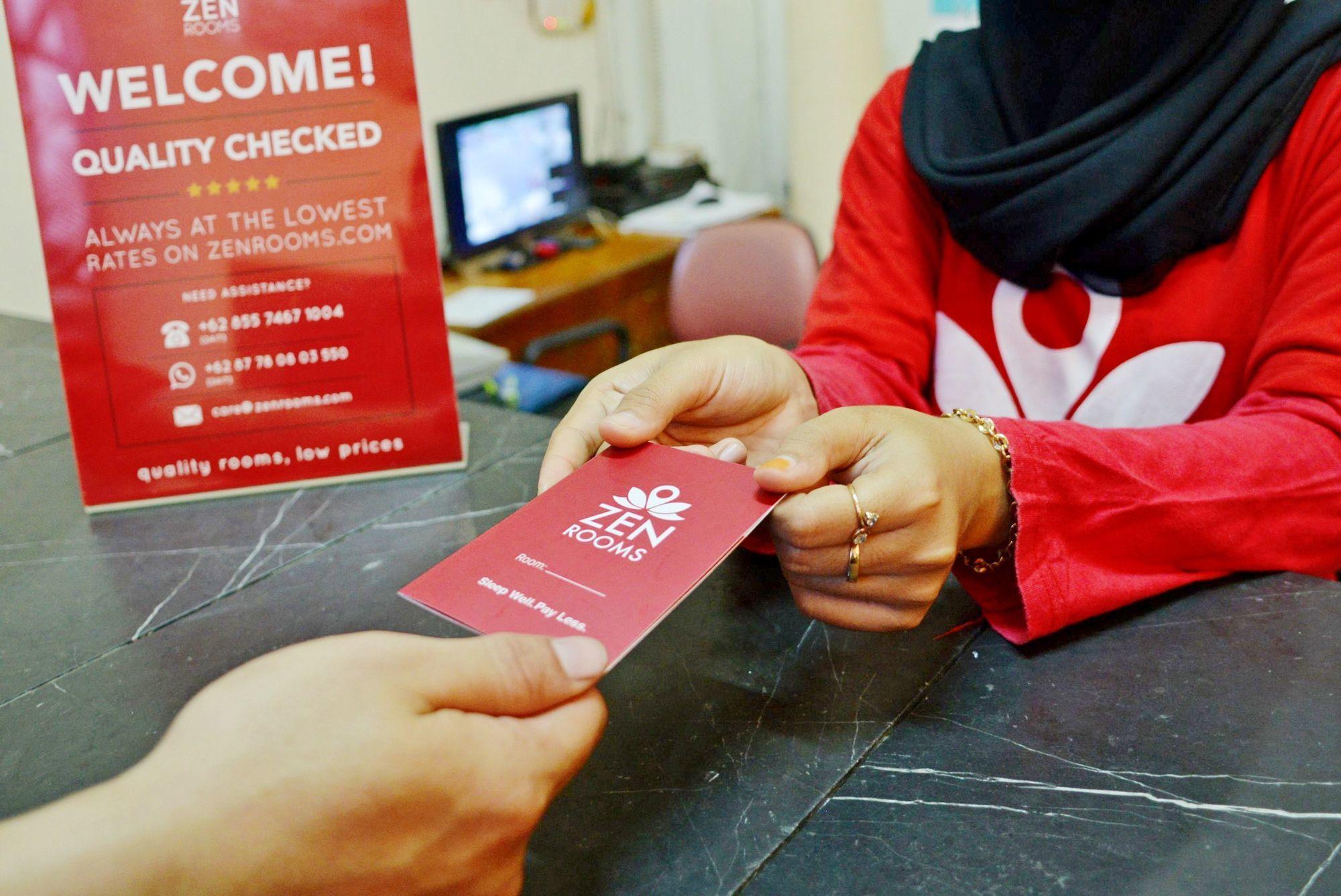 Reddoorz Plus Near Kebayoran Baru Blok S Jakarta Luaran gambar