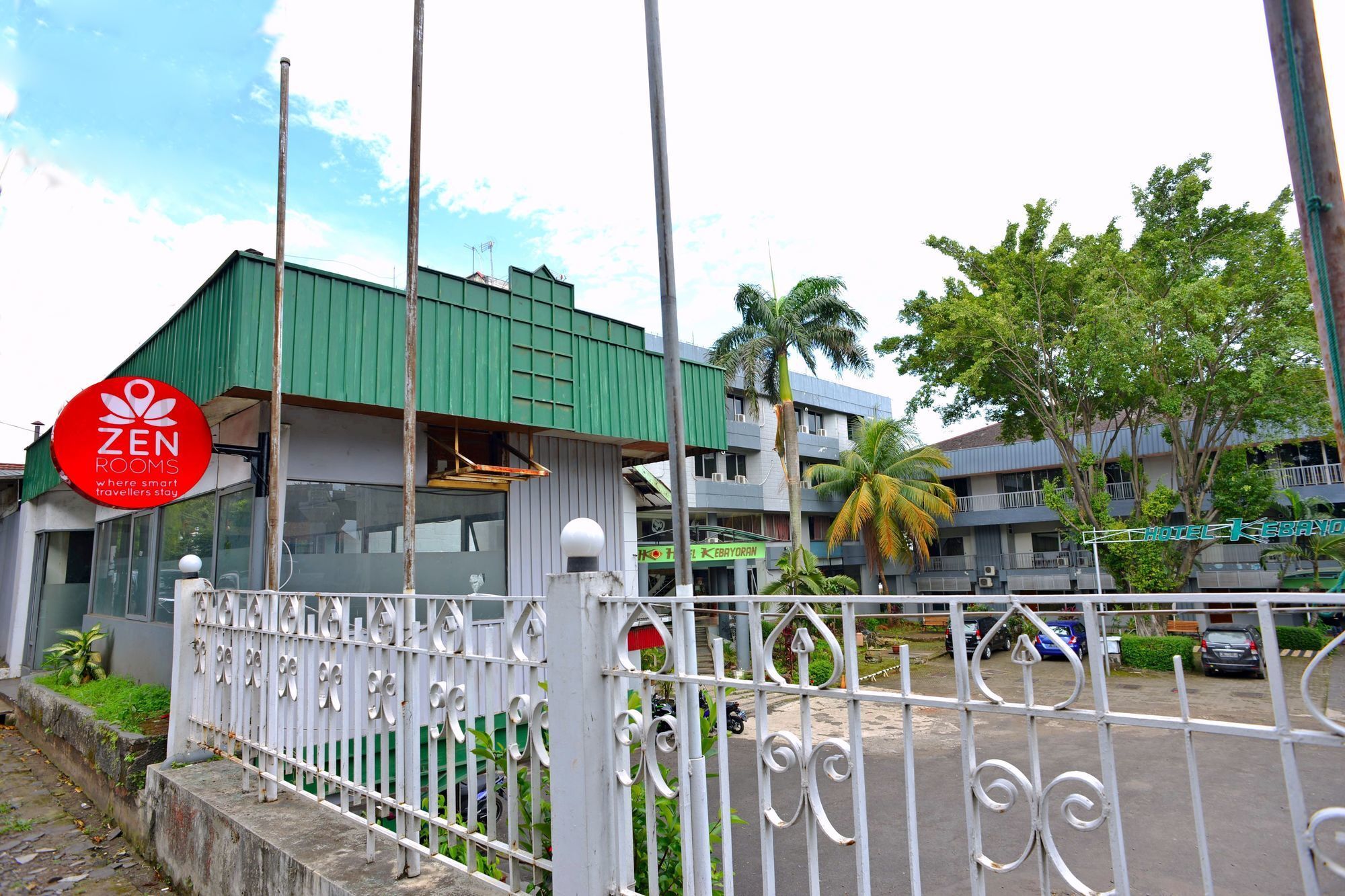 Reddoorz Plus Near Kebayoran Baru Blok S Jakarta Luaran gambar
